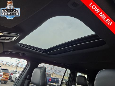 Used 2023 Jeep Grand Cherokee L Laredo AWD/4WD image 15