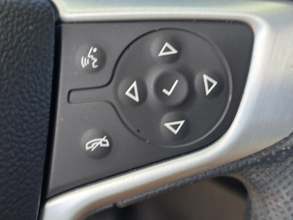 Used 2024 GMC Terrain SLE w/ Driver Convenience Package FWD image 20