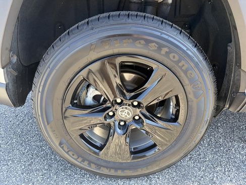 Certified 2021 Toyota RAV4 XLE w/ Convenience Package FWD image 28