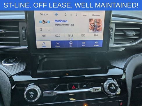 Used 2022 Ford Explorer ST-Line image 16