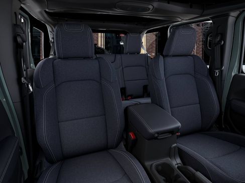 New 2026 Jeep Wrangler Unlimited Rubicon w/ Rockslide Package AWD/4WD image 16