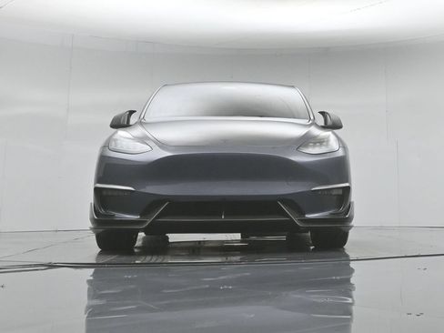 Used 2023 Tesla Model Y Long Range AWD/4WD image 45