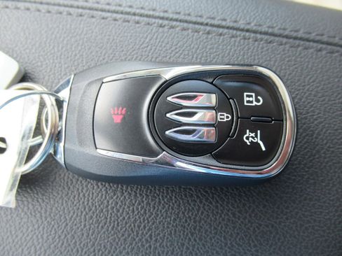 Used 2024 Buick Encore GX Preferred w/ Advanced Technology Package FWD image 27
