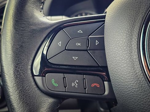 Certified 2022 Jeep Renegade Altitude w/ Convenience Group AWD/4WD image 19