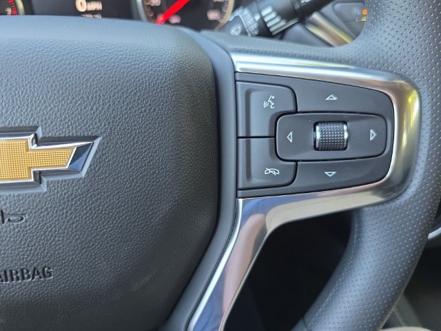New 2026 Chevrolet Blazer LT w/ Midnight/Sport Edition FWD image 17