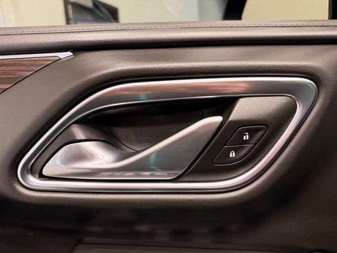 Used 2022 Chevrolet Tahoe Z71 image 23