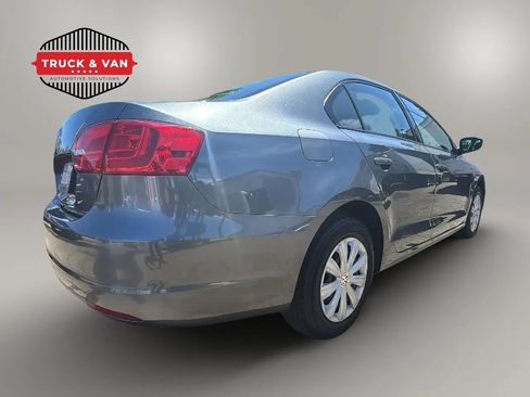 Used 2013 Volkswagen Jetta S FWD image 5