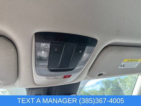 Used 2023 Kia Sorento S AWD/4WD image 29