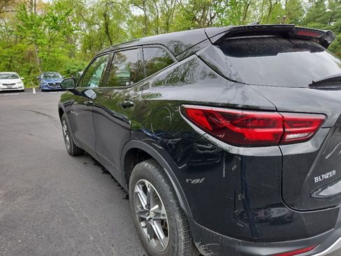 Used 2023 Chevrolet Blazer LT AWD/4WD image 4