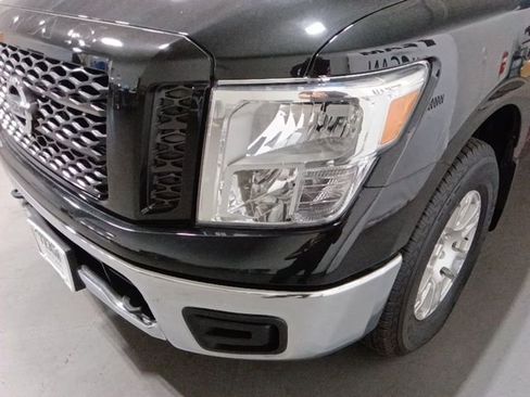 Used 2019 Nissan Titan SV AWD/4WD image 27