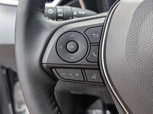Used 2025 Toyota Corolla XSE FWD image 21