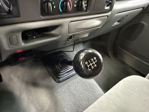 Used 2003 Ford F250 XLT AWD/4WD image 25