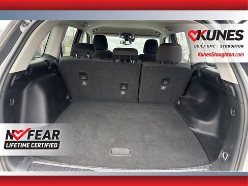 Used 2024 Jeep Grand Cherokee Laredo AWD/4WD image 19