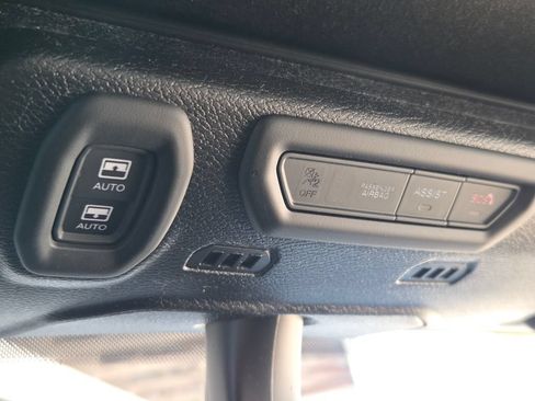 Used 2020 Jeep Wrangler Unlimited Sahara AWD/4WD image 16
