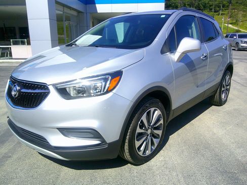 Used 2022 Buick Encore Preferred w/ Safety Package AWD/4WD image 1