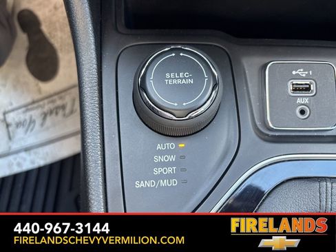 Used 2022 Jeep Cherokee Limited w/ Mopar Interior Package image 23