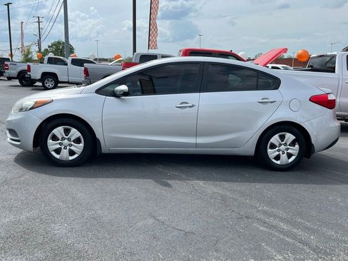 Used 2015 Kia Forte LX FWD image 4