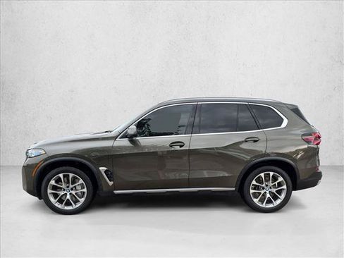 Used 2024 BMW X5 xDrive50e w/ Executive Package AWD/4WD image 9