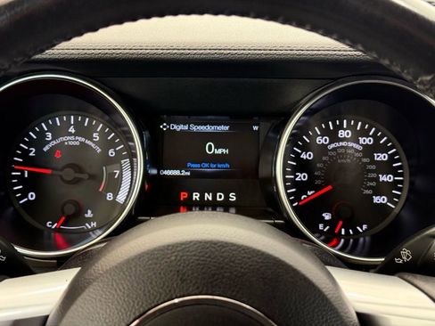Used 2019 Ford Mustang Premium image 22