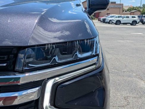Used 2022 Chevrolet Suburban LT w/ Max Trailering Package AWD/4WD image 9