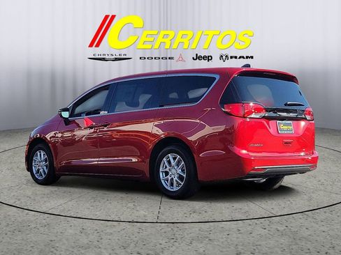 New 2026 Chrysler Voyager LX image 2