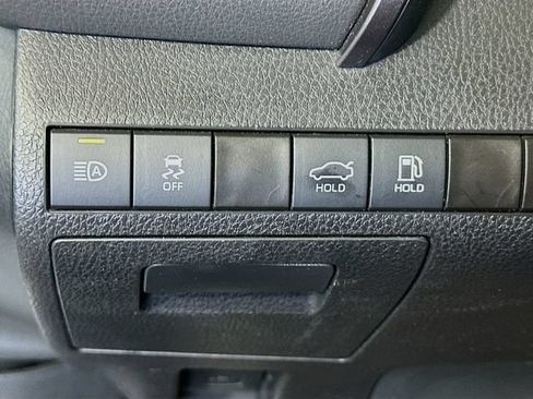 Certified 2023 Toyota Camry SE FWD image 11