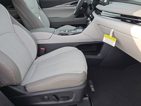 New 2026 INFINITI QX60 Luxe image 40