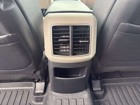 Used 2024 Kia Sportage EX AWD/4WD image 32