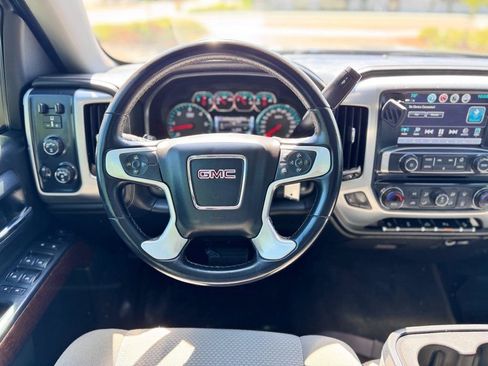 Used 2017 GMC Sierra 1500 SLE w/ SLE Value Package AWD/4WD image 12