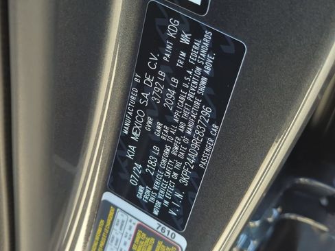 Used 2024 Kia Forte LXS w/ LXS Technology Package FWD image 30