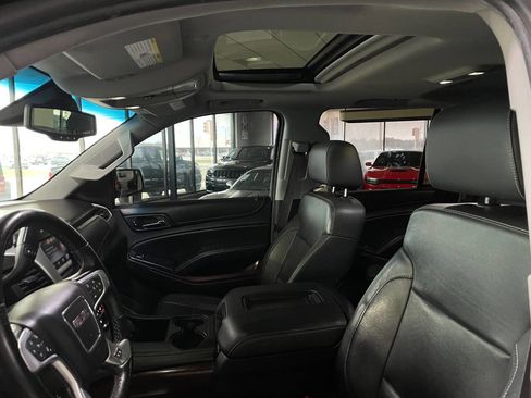 Used 2015 GMC Yukon SLT image 16
