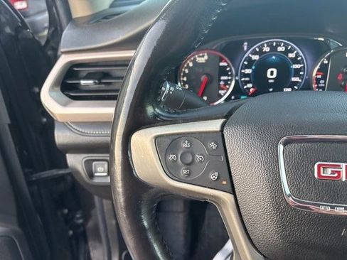 Used 2018 GMC Acadia Denali image 18