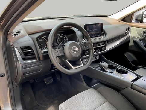 Used 2023 Nissan Rogue SV FWD image 15