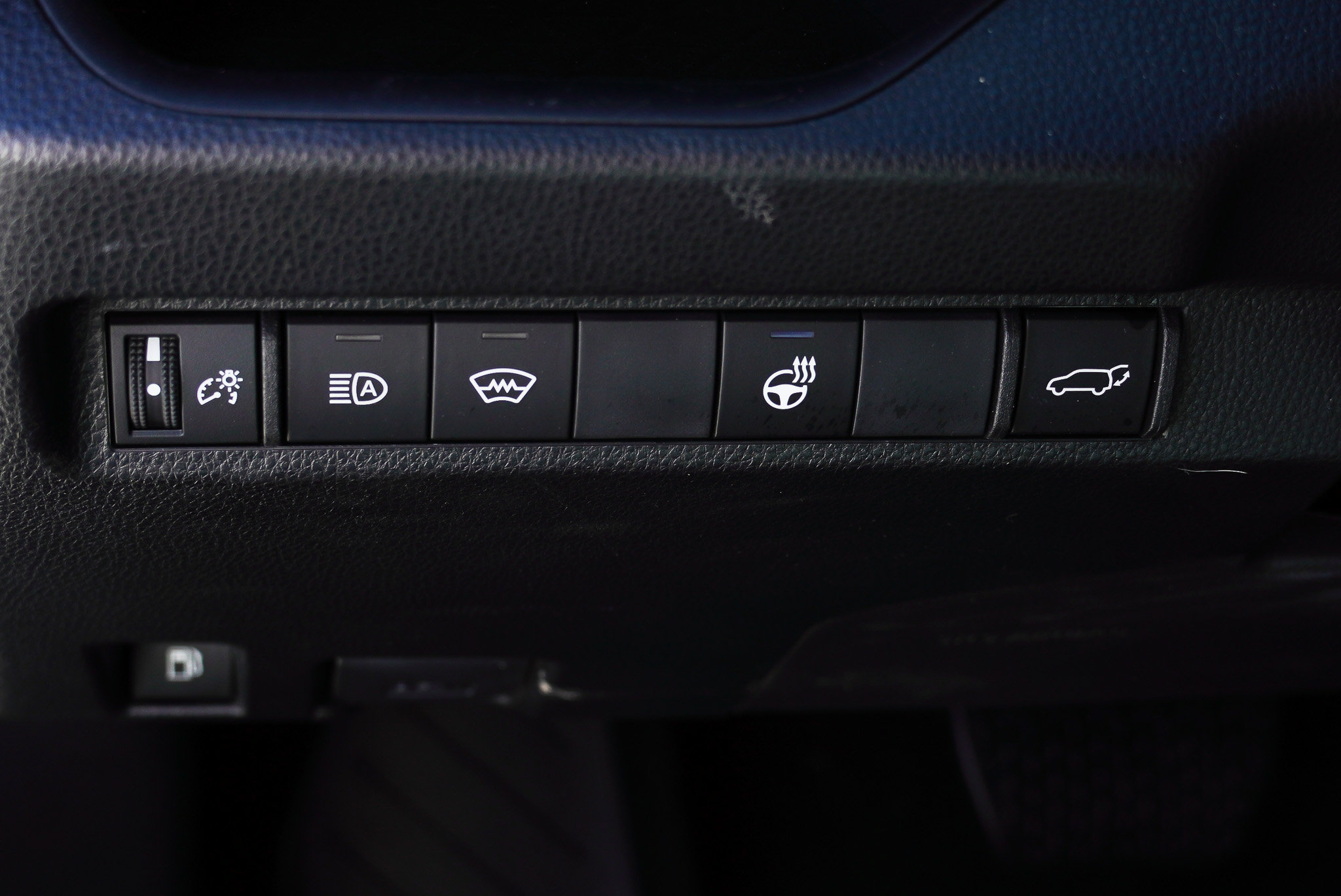 Certified 2024 Toyota RAV4 XLE Premium w/ Weather Package AWD/4WD image 19