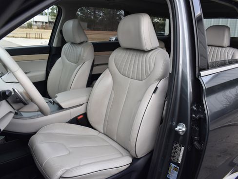 Used 2023 Hyundai Palisade Limited image 29