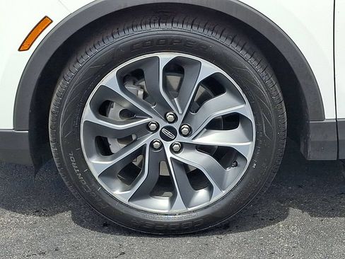Certified 2023 Lincoln Nautilus Reserve AWD/4WD image 8