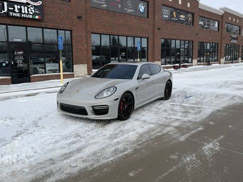Used 2014 Porsche Panamera GTS image 2
