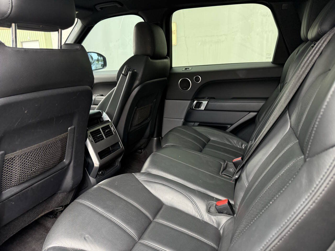 Used 2016 Land Rover Range Rover Sport SE AWD/4WD image 17