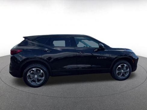 Used 2025 Chevrolet Blazer LT FWD image 16