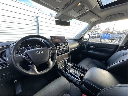 Used 2024 INFINITI QX80 Luxe AWD/4WD image 2