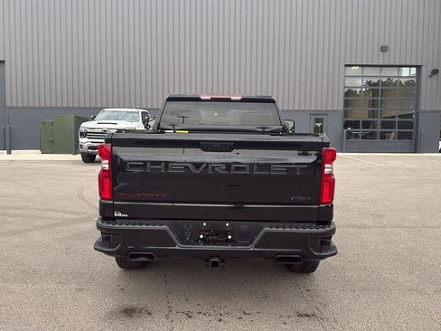 Used 2024 Chevrolet Silverado 1500 RST w/ Redline Edition AWD/4WD image 4