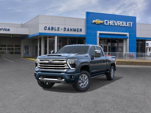 New 2026 Chevrolet Silverado 2500 High Country w/ High Country Premium Package AWD/4WD image 8