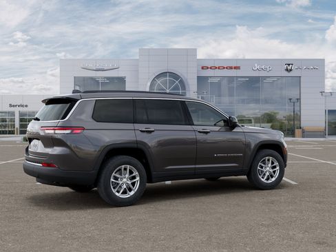 New 2025 Jeep Grand Cherokee L Laredo w/ Luxury Tech Group I RWD image 42