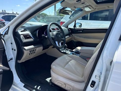 Used 2017 Subaru Legacy 2.5i Limited AWD/4WD image 10