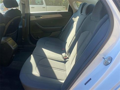 Used 2018 Hyundai Sonata ECO image 9