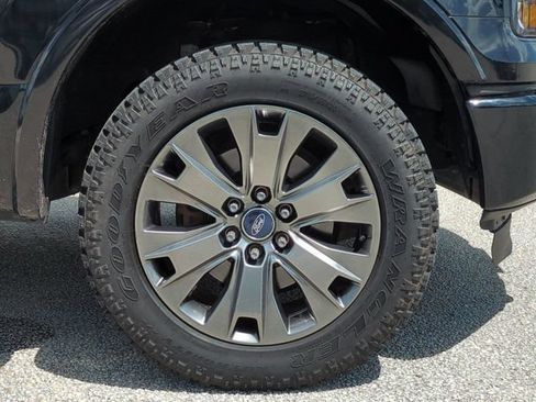Used 2016 Ford F150 XLT w/ Equipment Group 302A Luxury AWD/4WD image 11