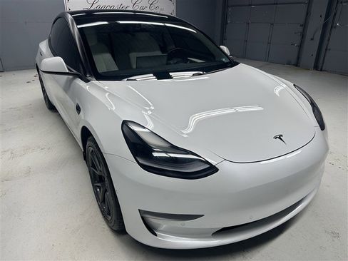 Used 2021 Tesla Model 3 Standard Range Plus image 9
