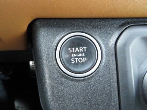 Used 2020 Land Rover Defender 110 X image 22