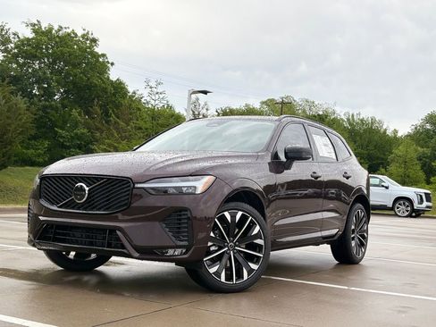 New 2026 Volvo XC60 B5 Ultra w/ Protection Package Premier image 2