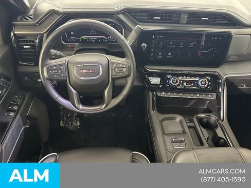 Used 2025 GMC Sierra 2500 AT4X image 27